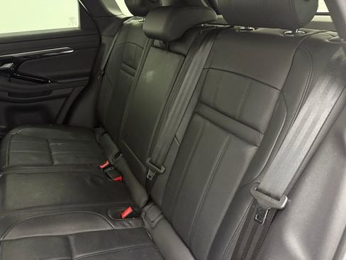 Used 2020 Land Rover Range Rover Evoque SE image 9