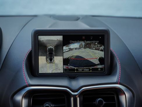 Used 2020 Aston Martin V8 Vantage Coupe image 27