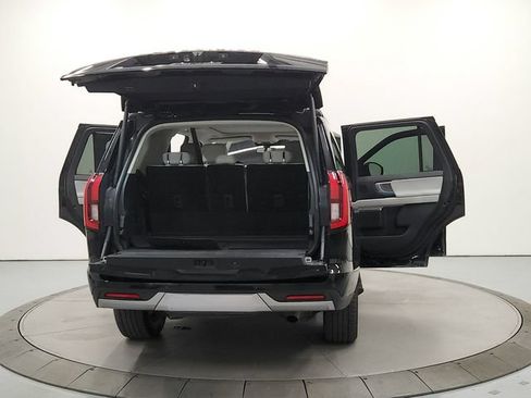 Used 2025 Ford Expedition Platinum w/ Driver's Package AWD/4WD image 15