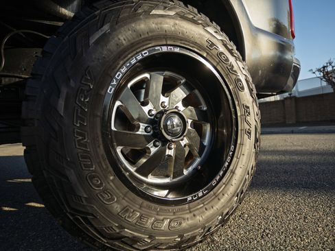 Used 2016 Ford F250 Lariat w/ Lariat Ultimate Package image 21