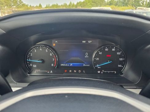 Used 2023 Ford Explorer XLT AWD/4WD image 16