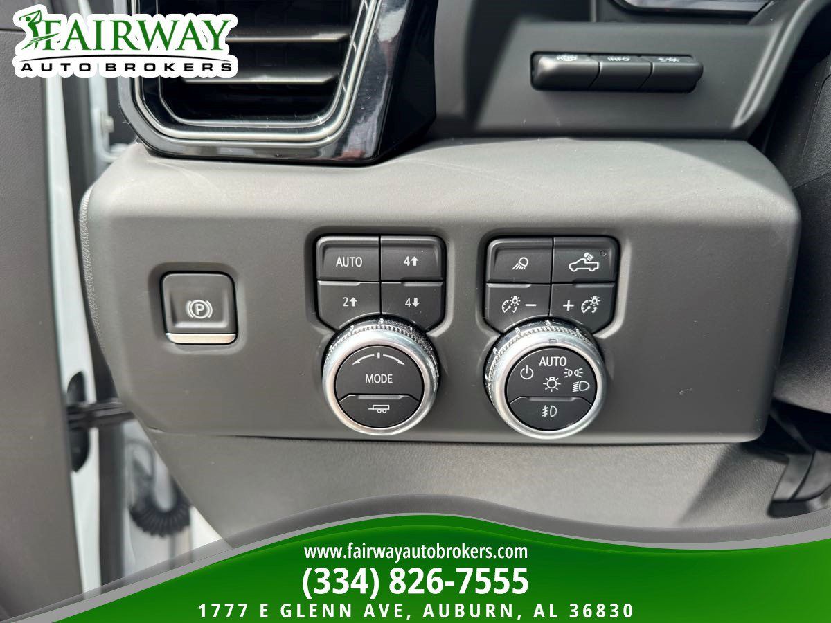 Used 2025 GMC Sierra 2500 AT4 w/ AT4 Premium Plus Package AWD/4WD image 16