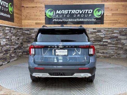Used 2025 Ford Explorer Active w/ Active Comfort Package AWD/4WD image 9