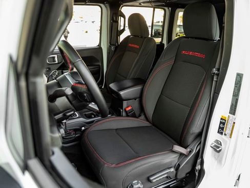 Used 2021 Jeep Wrangler Unlimited Rubicon image 12