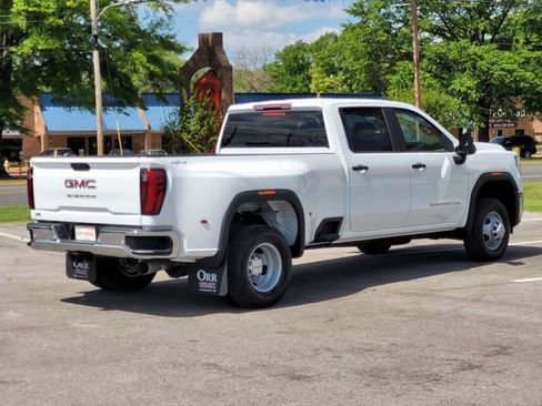 New 2026 GMC Sierra 3500 Pro w/ 1SA Pro Safety Plus Package AWD/4WD image 4