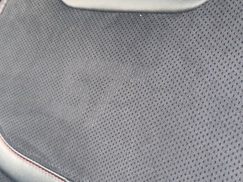 Used 2025 Ford Explorer ST image 9