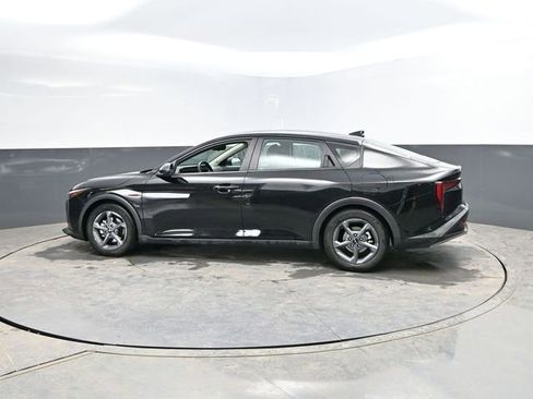 Used 2025 Kia K4 LXS image 6