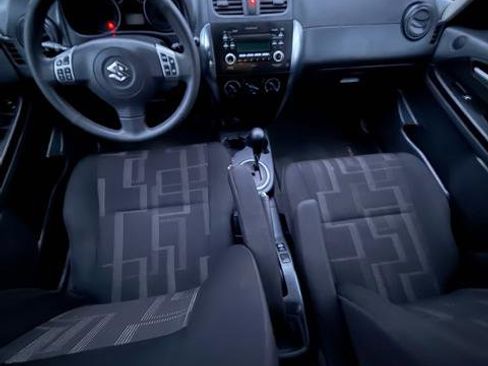 Used 2012 Suzuki SX4 AWD Hatchback image 11