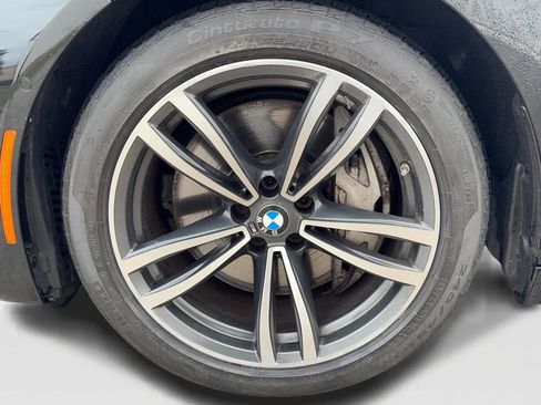 Used 2022 BMW 750i xDrive w/ M Sport Package image 49