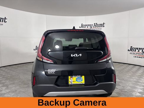 Used 2025 Kia Soul LX w/ LX Technology Package FWD image 6