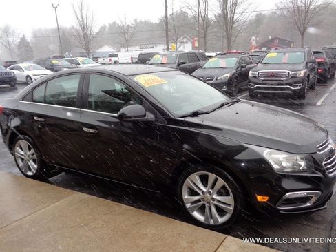 Used 2016 Chevrolet Cruze LTZ image 2