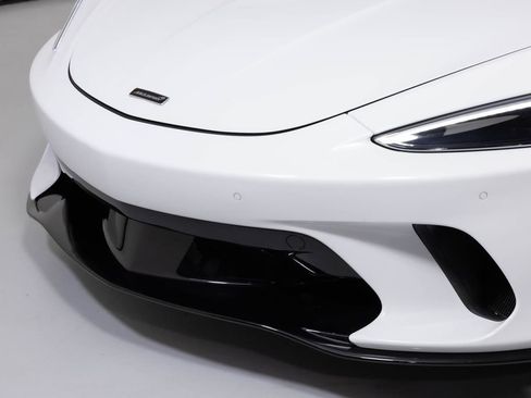 Used 2022 McLaren GT image 42
