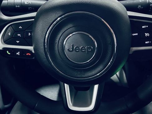 Used 2020 Jeep Renegade Sport w/ UConnect 7.0 Group FWD image 26