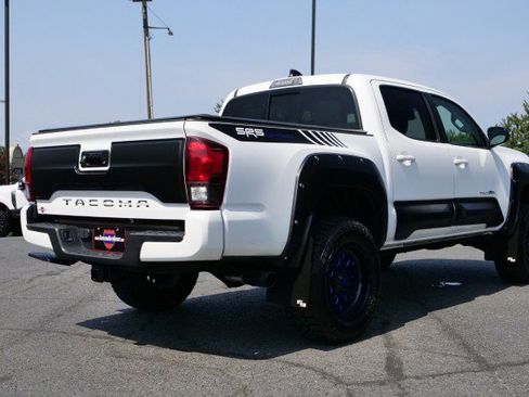Used 2023 Toyota Tacoma SR5 w/ SX Package RWD image 45