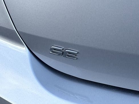 Used 2020 Hyundai Elantra SE image 9