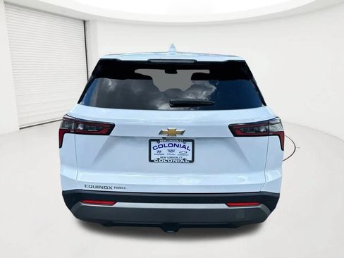 Used 2026 Chevrolet Equinox LT AWD/4WD image 6