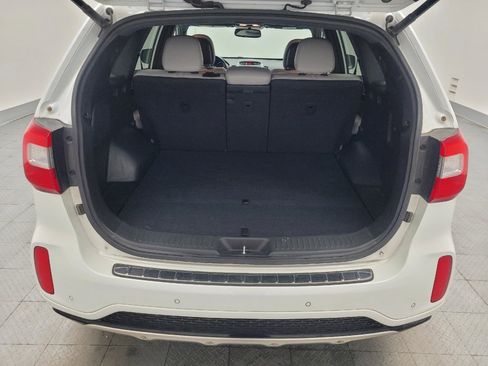 Used 2014 Kia Sorento SX FWD image 29