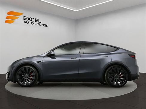 Used 2023 Tesla Model Y Performance image 39