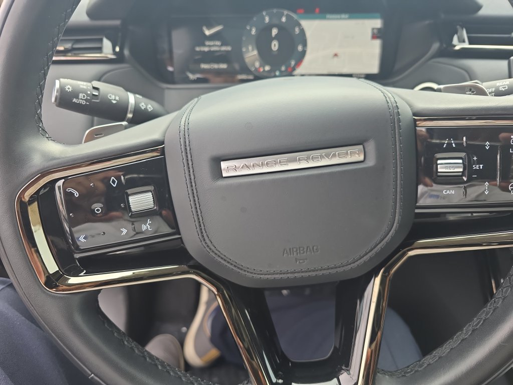 Used 2024 Land Rover Range Rover Velar S AWD/4WD image 13