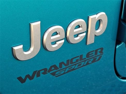 Used 2020 Jeep Wrangler Sport image 29