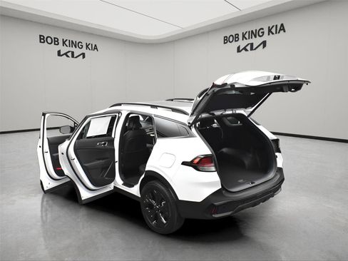 Used 2025 Kia Sportage X-Line w/ Premium Package image 5