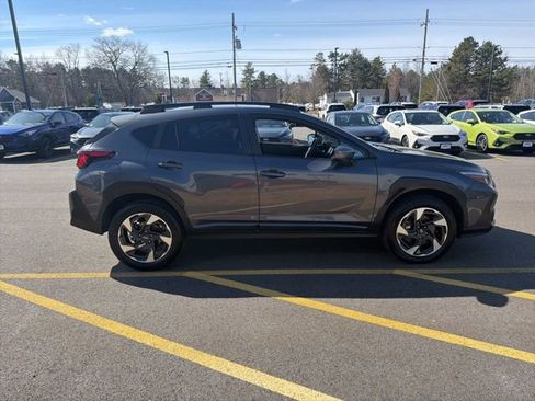 Used 2024 Subaru Crosstrek 2.5i Limited image 4