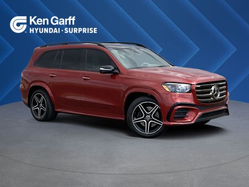 Used 2024 Mercedes-Benz GLS 450 4MATIC image 1