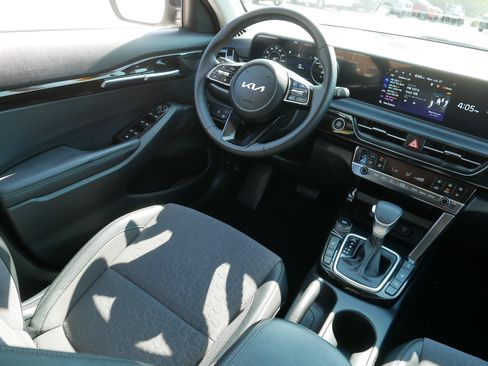 Certified 2024 Kia Seltos S AWD/4WD image 9