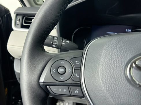 Used 2023 Toyota RAV4 XLE Premium FWD image 16