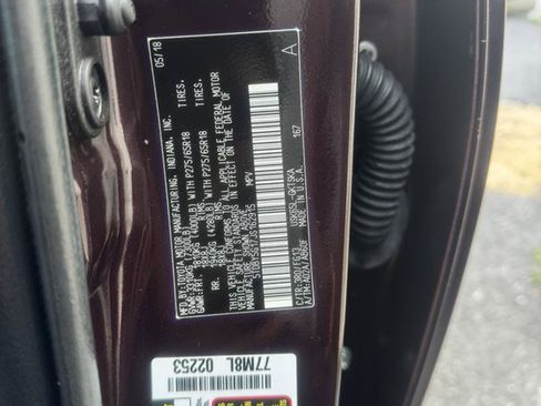 Used 2018 Toyota Sequoia SR5 AWD/4WD image 35