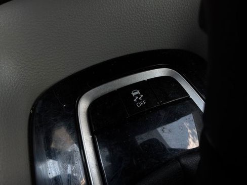Used 2024 Toyota Corolla LE FWD image 26