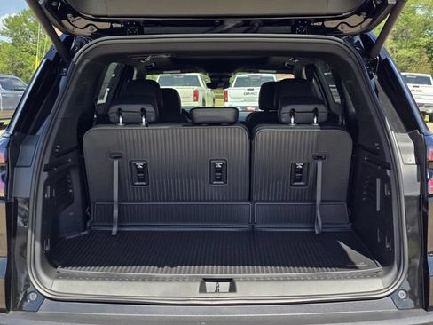 New 2026 GMC Acadia Elevation w/ Elevation Premium Package FWD image 8