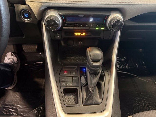 Used 2019 Toyota RAV4 XLE w/ All Weather Liner Package AWD/4WD image 16