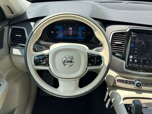 Used 2025 Volvo XC90 T8 Plus w/ Protection Package Premier AWD/4WD image 27