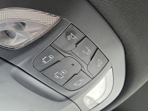 Used 2020 Chrysler Pacifica Touring w/ Advanced Safetytec Group FWD image 34