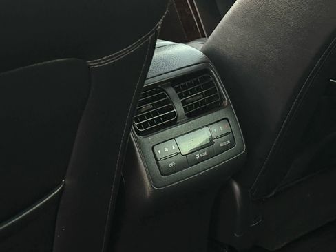 Used 2012 MAZDA CX-9 Grand Touring w/ Moonroof & Bose Audio Pkg image 14