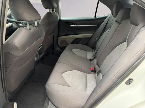 Used 2022 Toyota Camry LE image 13
