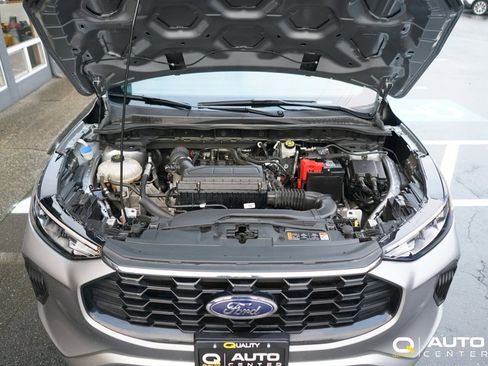 Used 2024 Ford Escape ST-Line image 12