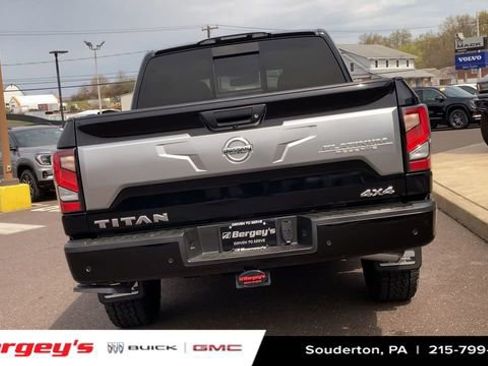 Used 2021 Nissan Titan Platinum Reserve w/ Moonroof Package AWD/4WD image 8