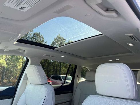 New 2026 Buick Enclave Avenir w/ Super Cruise Package image 13