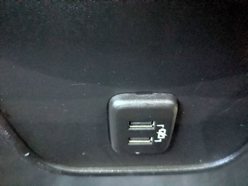 Used 2020 Chevrolet Equinox LT w/ Driver Convenience Package FWD image 19