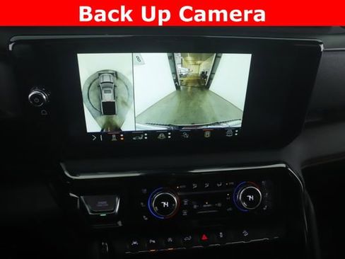 Used 2024 GMC Sierra 1500 AT4 w/ Technology Package image 25