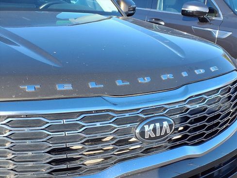 Used 2021 Kia Telluride EX image 28