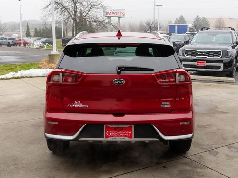 Used 2017 Kia Niro Touring image 6