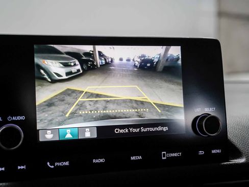 Used 2023 Honda Civic Sport image 25
