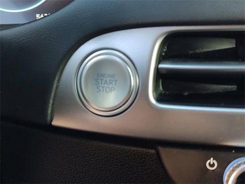 Used 2023 Hyundai Palisade SEL w/ Premium Package image 21