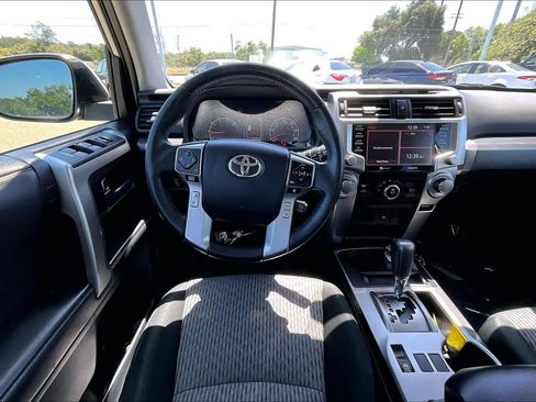 Used 2021 Toyota 4Runner SR5 AWD/4WD image 5