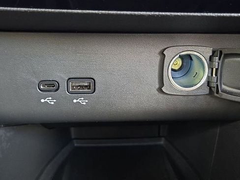 Used 2024 Buick Encore GX Avenir w/ Avenir Technology Package AWD/4WD image 19