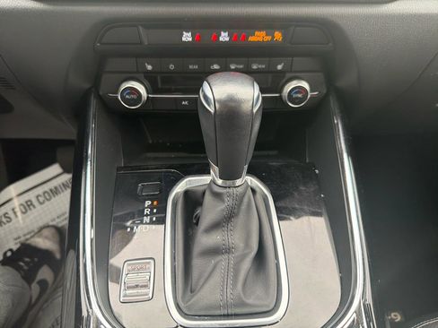 Used 2023 MAZDA CX-9 Touring image 29