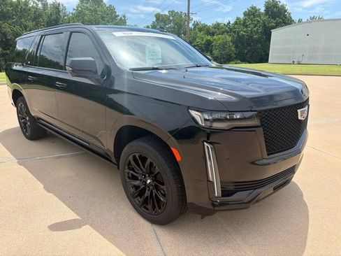 Certified 2024 Cadillac Escalade ESV Sport Platinum w/ LPO, ONYX Package AWD/4WD image 7